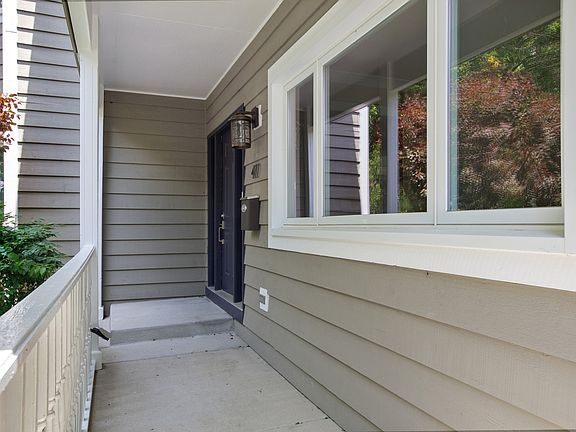 2nd image of 411 S Stough St