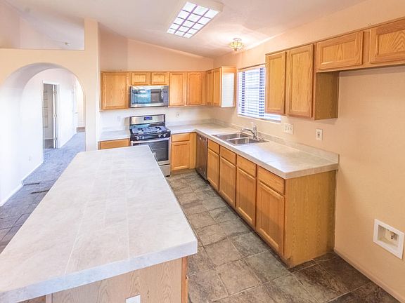 4th image of 8886 N Hersey Way