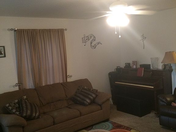 4th image of 1103 Lombard St