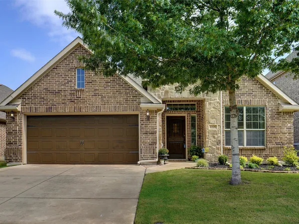 1225 Realoaks Dr, Fort Worth, TX 76131