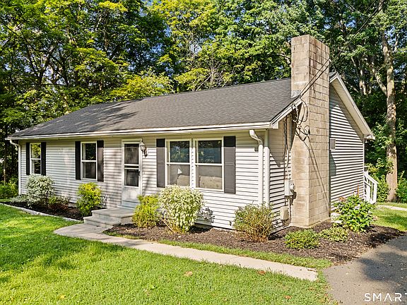 2nd image of 18 Hilltop Drive