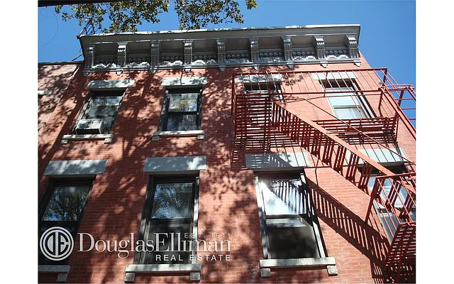 Rented by Douglas Elliman | media 30