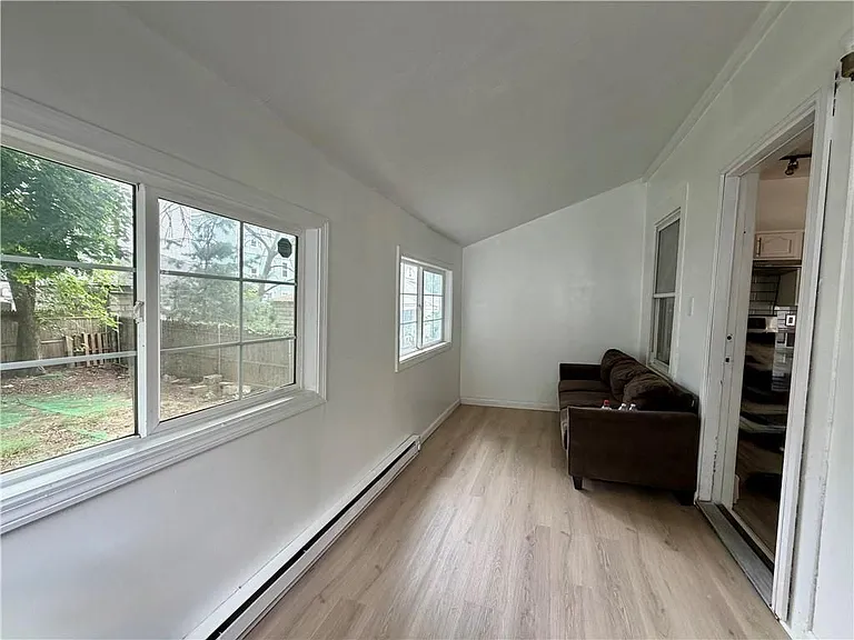 38 Marion Ave — Photo 24