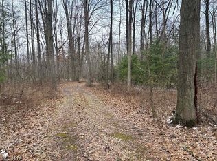 Greenbower St NE, Alliance, OH 44601