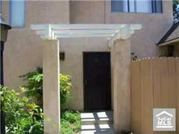 951 Las Lomas Dr #6, La Habra, CA 90631