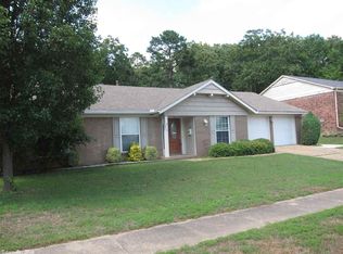 617 N Shackleford Rd, Little Rock, AR 72211