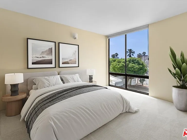 4265 Marina City Dr #101 — Photo 19