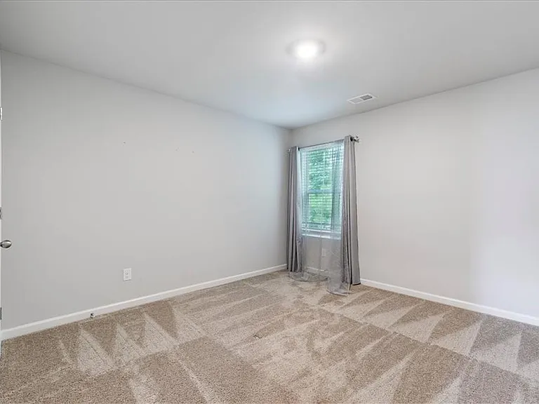 6426 Beaver Creek Trl — Photo 9