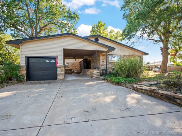 7604 E 4th St, Tulsa, OK 74112