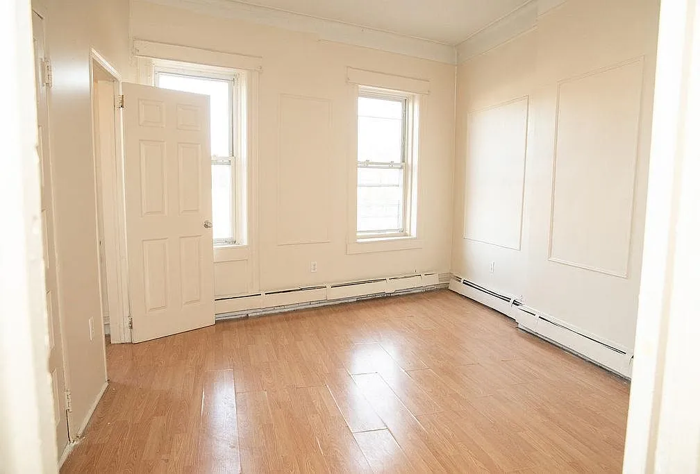 3 bed, 2.0 bath, $2,000 — Photo 1