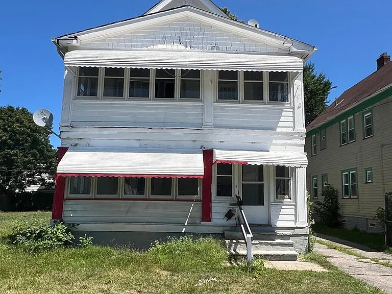 1639 Avalon Rd — Photo 1