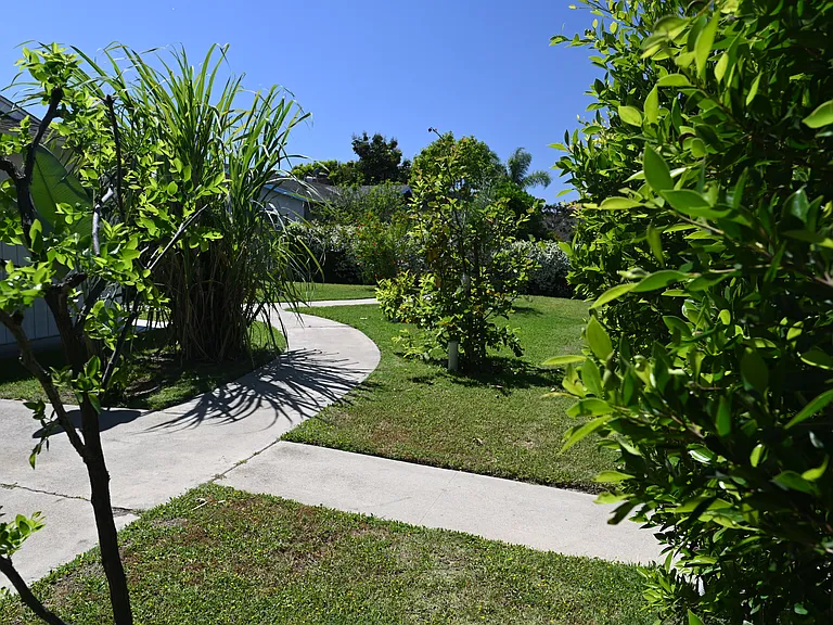 9392 Westminster Blvd — Photo 22
