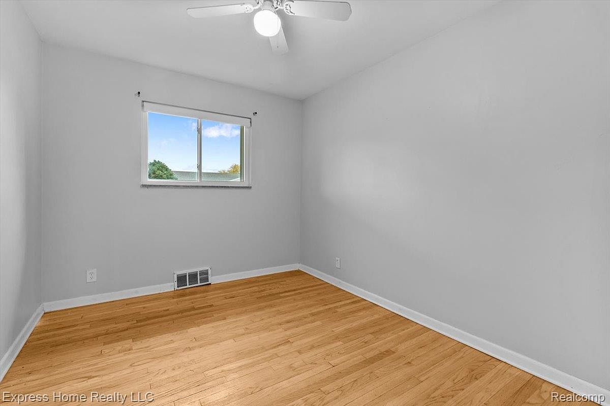 8634 Dale Ave, photo 9