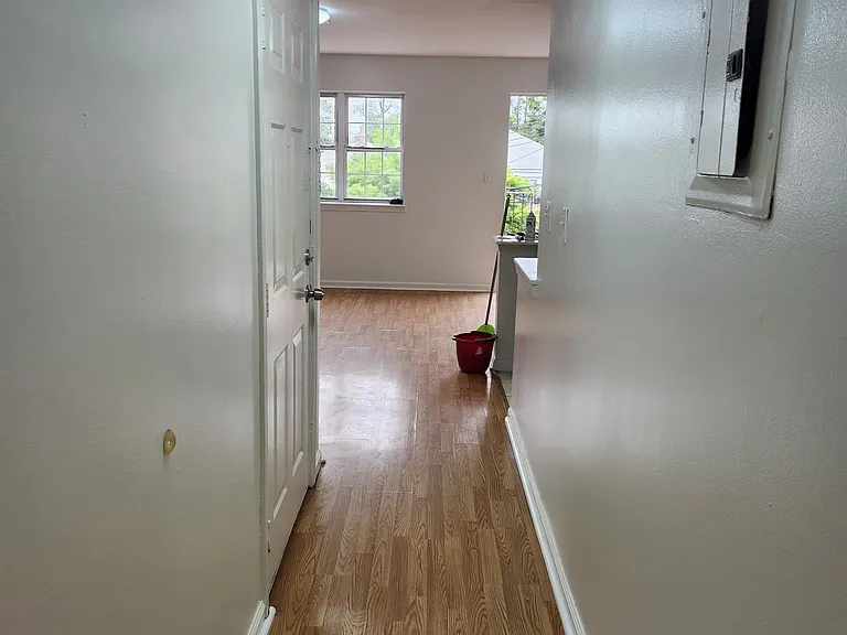 Wilcox Ave — Photo 7