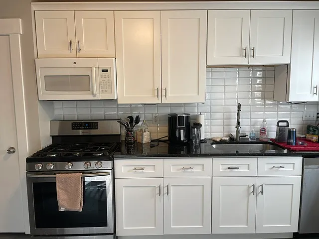 3107 Kinmont St #2 — Photo 16