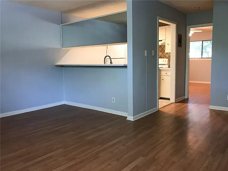 5001 Bull Creek Rd #116 — Photo 4