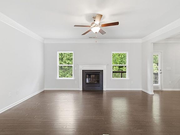 5th image of 171 Cherokee Reserve Cir