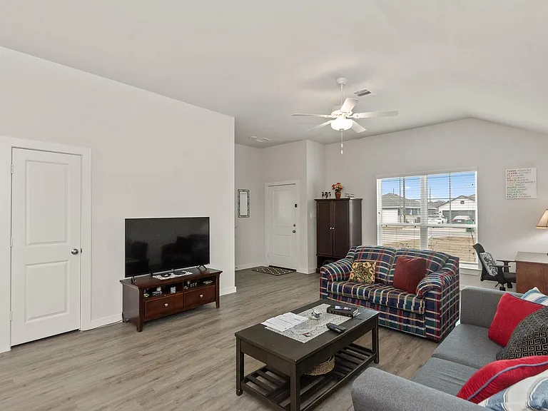76 Road 51030 — Photo 12