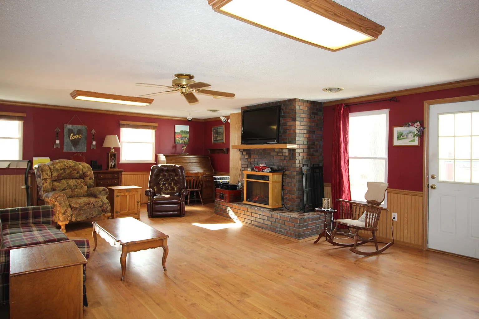 239 Briargate Rd photo 1
