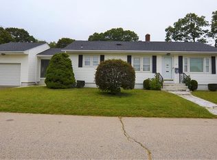 15 Rosanna Ave, Rumford, RI 02916