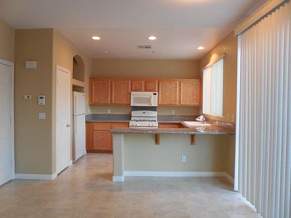 3rd image of 8072 Palace Monaco Ave