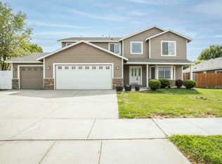 1411 Julia Ave, Sunnyside, WA