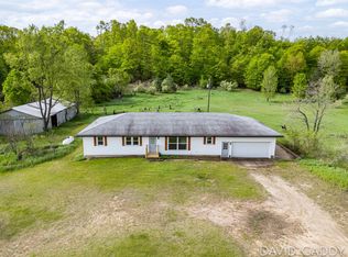 9081 E Baker Rd, Hesperia, MI 49421
