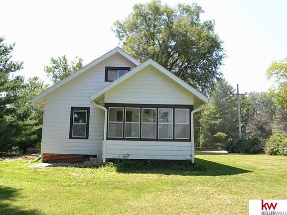 3rd image of 2330 6th Ave