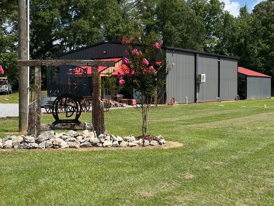 1st image of 2521 Askew Rd