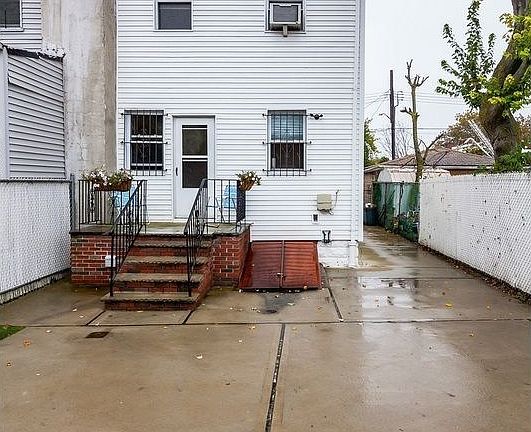 3rd image of 1379 E 98th St