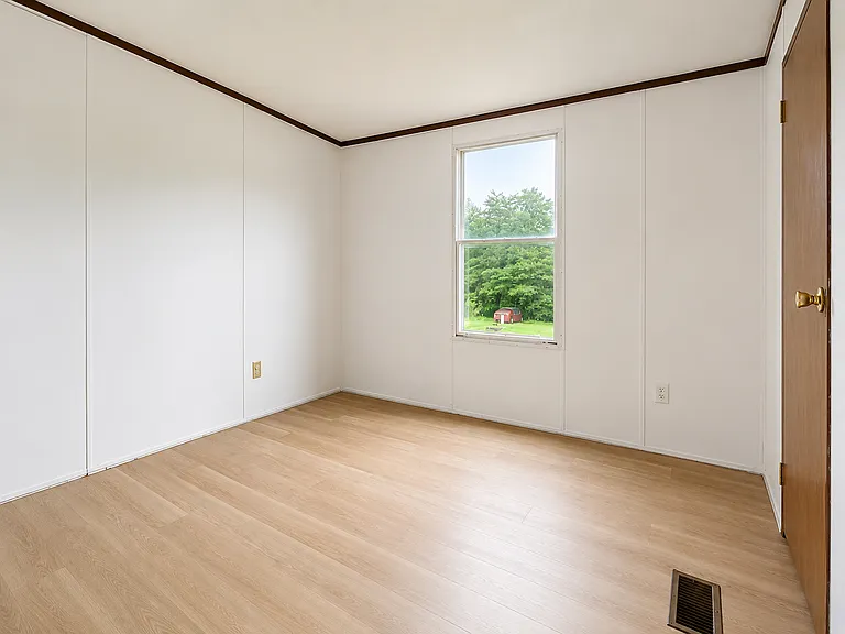 16 Fern Valley Ln — Photo 7