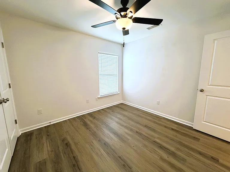 3734 Meadow Vista Ln — Photo 25