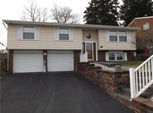 321 Woodstone Dr, Pittsburgh, PA