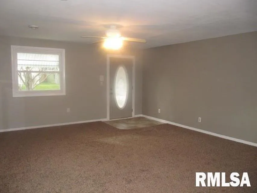 3 bed, 1260 sqft, $1,500 — Photo 4