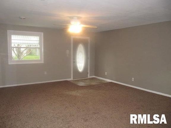 4th image of 950 40th St