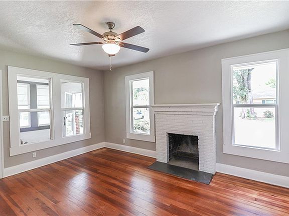 5th image of 2701 N Essex Ct