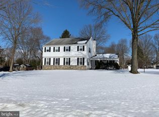 59 S Woodridge Dr, Warrington, PA 18976