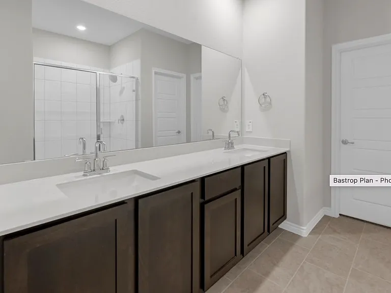 6012 Tudor Pl — Photo 3