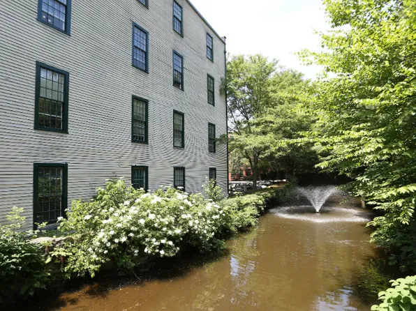 Beacon Mill Village