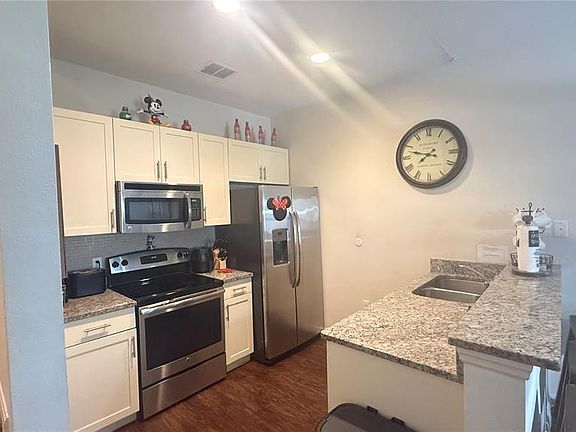 4th image of 2903 EDENSHIRE WAY #102
