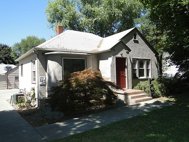 1st image of 223 N College Ave