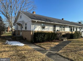 869 E Walnut St, Hanover, PA 17331