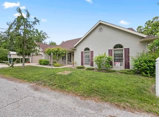 1428 Holly Hill Ct, Ashland, KY 41102