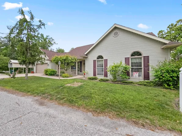 1428 Holly Hill Ct, Ashland, KY 41102