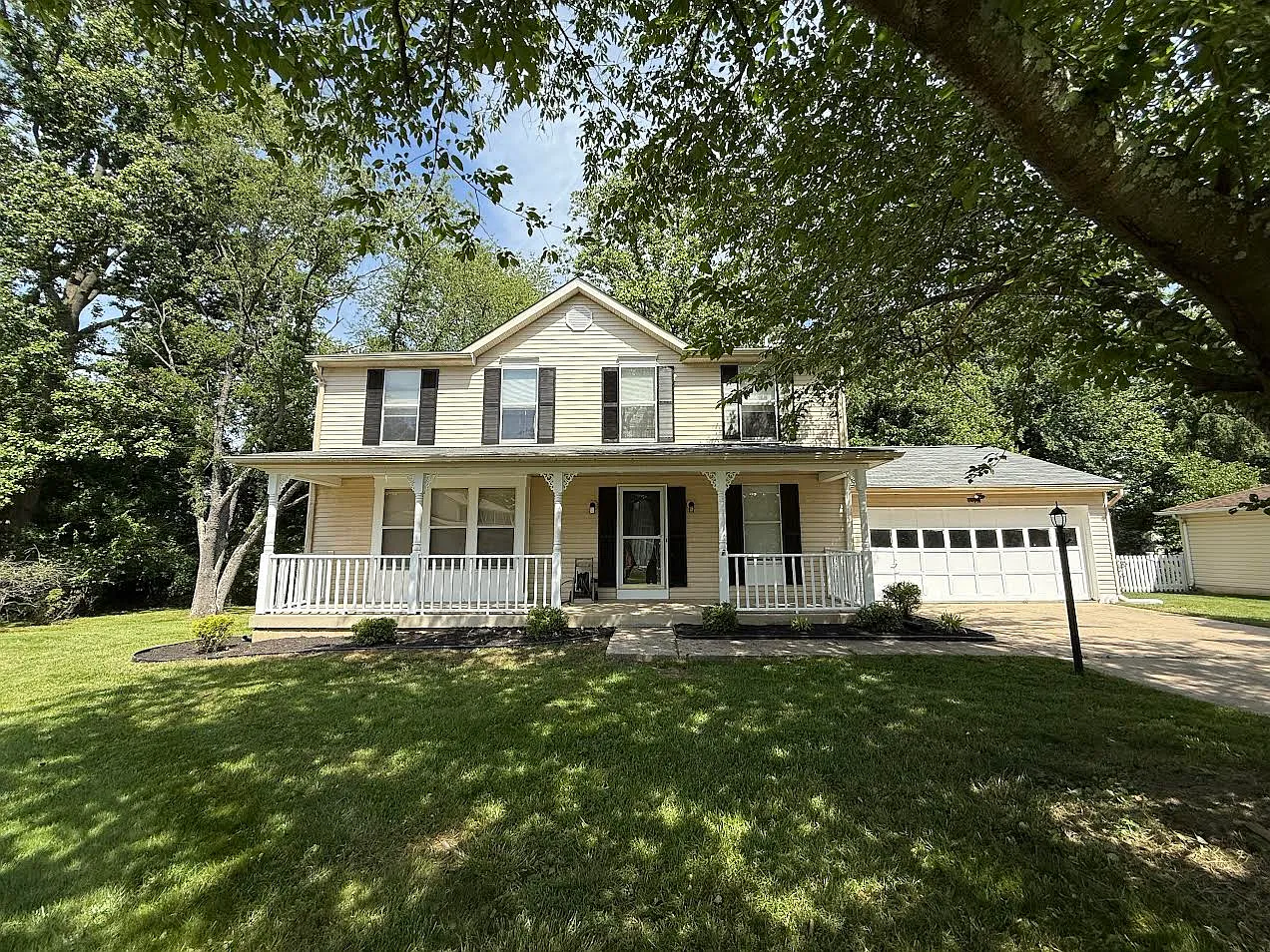 4 bed, 1872 sqft, $3,900 — Photo 1