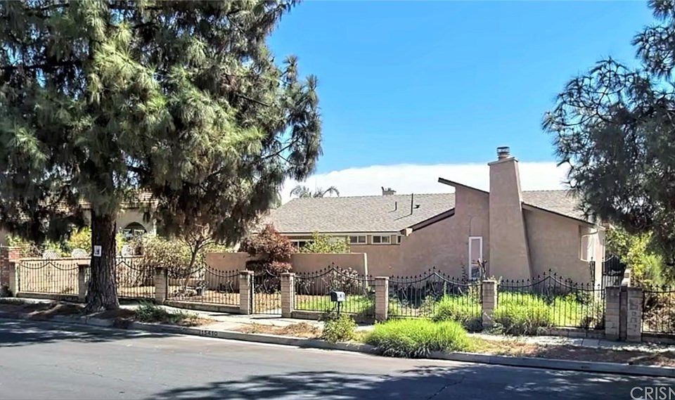 2nd image of 15410 Bledsoe St