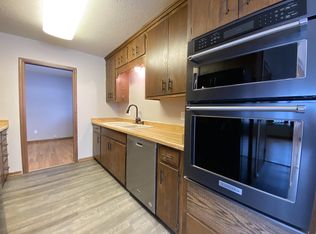 4004 5th Pl NW, Rochester, MN 55901