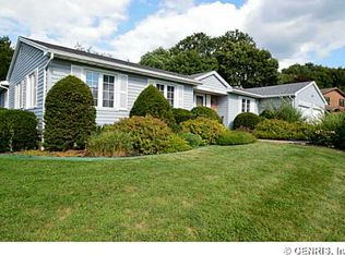 42 Selborne Chase, Fairport, NY 14450