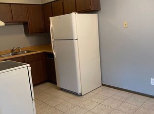 3301 Cobblestone Cir APT 2, Waterloo, IA 50701