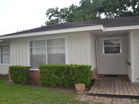 Seller did so much to this house and it shows. Freshly repainted outside and beautifully redone insi